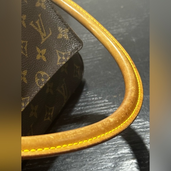 Louis Vuitton Monogram Shoulder Bag - Picture 7 of 11